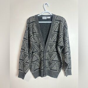Get Worn Size M  Gray Geometric Sweater